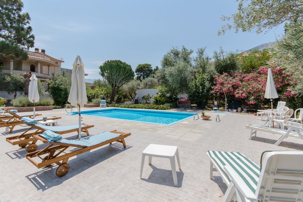 Villa Don Ciccio Sea House à Villagrazia Di Carini Extérieur photo