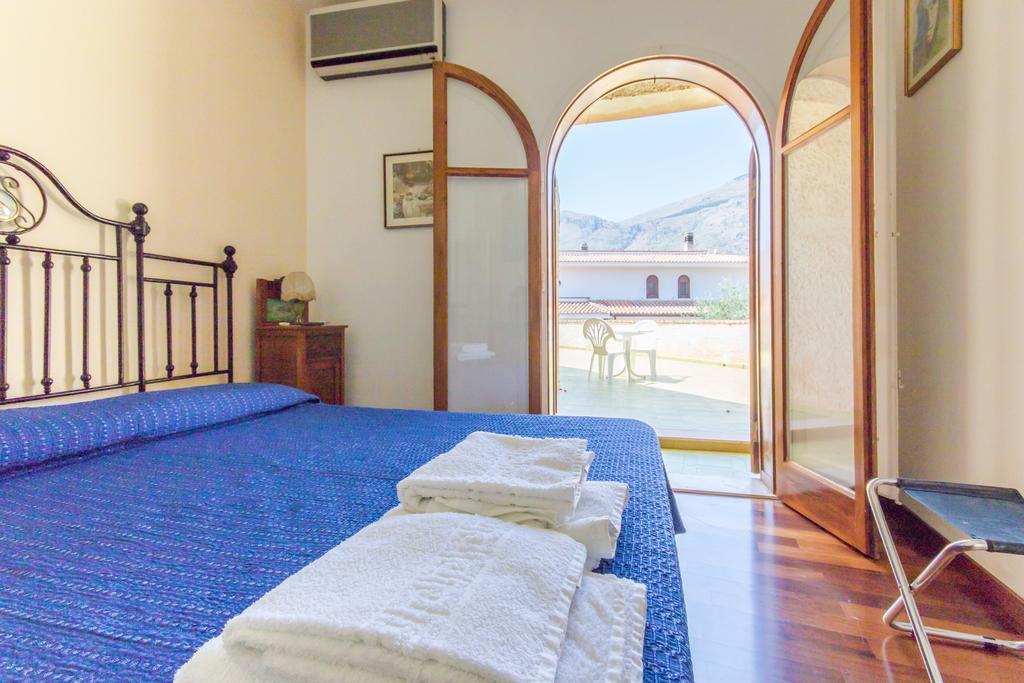 Villa Don Ciccio Sea House à Villagrazia Di Carini Chambre photo